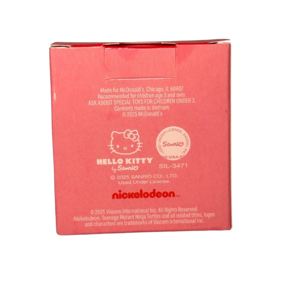 McDonald's Hello Kitty x Raphael Toy - Picture 4 of 8